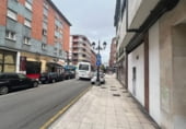 Local comercial en venta con 120m² en Oviedo, en la zona de Pumarín, Calle JOAQUINA BOBELA, 17 foto