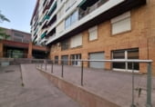 93m² commercial premises for sale in Barcelona, in the area of Guineueta photo