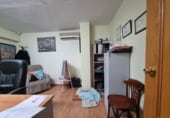 93m² commercial premises for sale in Barcelona, in the area of Guineueta photo