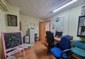 93m² commercial premises for sale in Barcelona, in the area of Guineueta photo