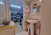 93m² commercial premises for sale in Barcelona, in the area of Guineueta photo