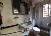 94m² commercial premises industrial for sale in Barcelona, in the area of Porta photo