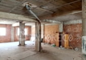 Local comercial
en lloguer
amb 147m² a Torrelavega foto