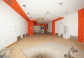 Local comercial en alquiler con 240m² en Zamora foto