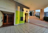 Local comercial en venta con 192m² en Oviedo, en la zona de La Florida foto