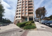 Local comercial en venta con 192m² en Oviedo, en la zona de La Florida foto