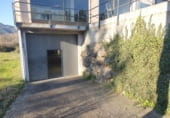 400m² warehouse for rent in Grado photo