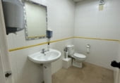 106m² office for rent in Cornellà de Llobregat photo
