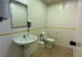 106m² office for rent in Cornellà de Llobregat photo