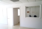135m² office for rent in Cornellà de Llobregat photo