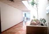 135m² office for rent in Cornellà de Llobregat photo