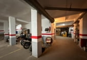 Local comercial en venta con 340m² en Esplugues de Llobregat foto