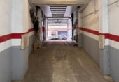 Local comercial en venta con 340m² en Esplugues de Llobregat foto