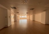 Oficina en alquiler con 326m² en Esplugues de Llobregat foto