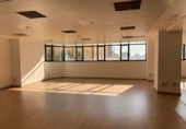 Oficina en alquiler con 326m² en Esplugues de Llobregat foto