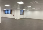 Oficina en alquiler con 210m² en Esplugues de Llobregat foto