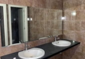 Oficina en alquiler con 165m² en Esplugues de Llobregat foto