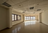 107m² office for rent in Cornellà de Llobregat photo