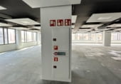 Oficina en alquiler con 817m² en Esplugues de Llobregat foto