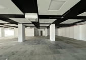 Oficina en alquiler con 817m² en Esplugues de Llobregat foto