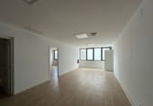 2000m² warehouse industrial for rent in Cornellà de Llobregat photo