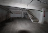 Local comercial en venta con 216m² en Oviedo, en la zona de El Vallobín foto