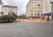 Local comercial en venta con 55m² en Santiago de Compostela, en la zona de A Revolta foto