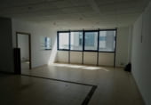 98m² office for sale in Seville, in the area of La Bachillera photo