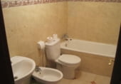 Local comercial en alquiler con 47m² en Mijas foto
