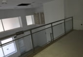 Local comercial en alquiler con 540m² en Badajoz foto