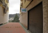 Local comercial en alquiler con 114m² en Loja foto