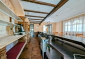 1115m² restaurant for rent in Loja photo