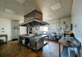 1115m² restaurant for rent in Loja photo