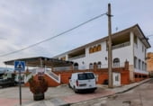 1115m² restaurant for rent in Loja photo