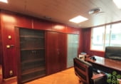131m² offices for sale in A Coruña photo