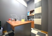 150m² commercial premises for sale in Laredo photo