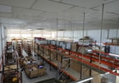 Nau
en lloguer
amb 600m² a Sevilla foto