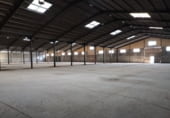 Nave Industrial en alquiler con 650m² en San Juan del Puerto foto