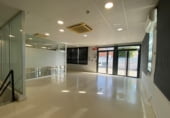 Local comercial en alquiler con 1500m² en Rota foto