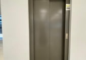 Local comercial en alquiler con 1500m² en Rota foto