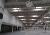 Local comercial
en lloguer
amb 10000m² a Sevilla foto