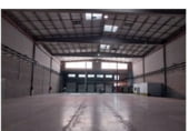 Nave en alquiler con 1860m² en Barcelona foto