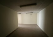 Local comercial en alquiler con 180m² en Mijas foto