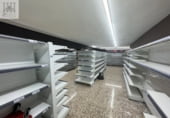 Local comercial en alquiler con 640m² en Badalona, en la zona de Puigfred foto
