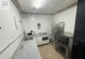 Local comercial en alquiler con 640m² en Badalona, en la zona de Puigfred foto