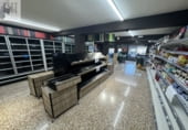 Local comercial en alquiler con 640m² en Badalona, en la zona de Puigfred foto