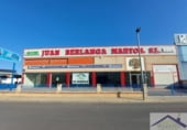 1043m² warehouse industrial for rent in Úbeda photo