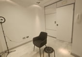 Local comercial en traspaso con 200m² en Vitoria, en la zona de Ensanche foto