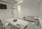 Local comercial en traspaso con 200m² en Vitoria, en la zona de Ensanche foto
