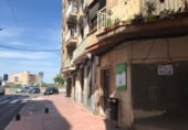 Local comercial en venta con 129m² en Burriana foto